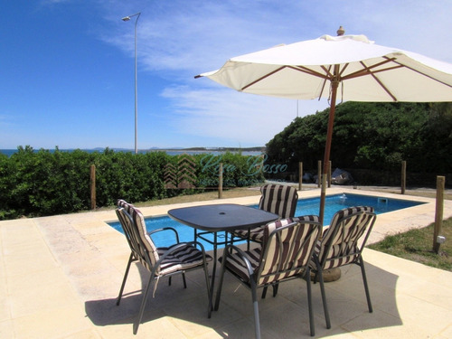 Casa En Alquiler En Península.- Ref: 6075