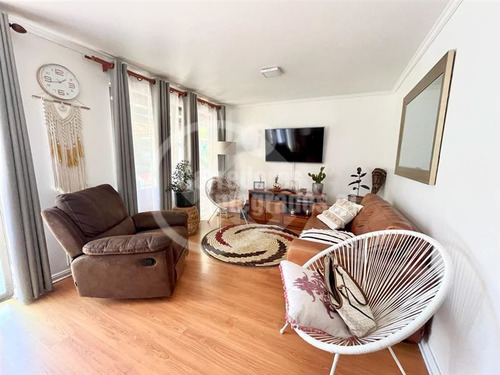 Casa En Venta De 3 Dorm. En Colina