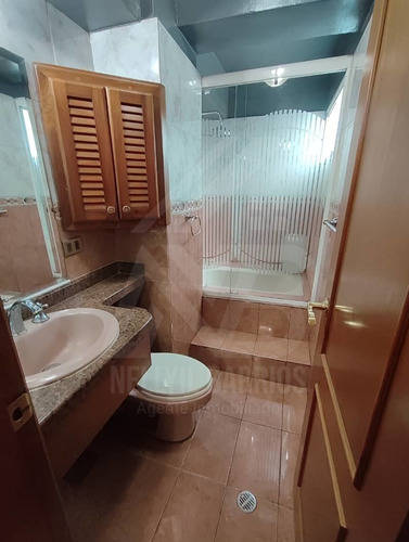 En Venta Apartamento Piso Bajo San Antonio De Los Altos-el Picacho-el Trébol I Remodelado 120 M2 4/2/1