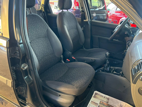 Fiat Palio 1.6 TREKKING WEEKEND 16V FLEX 4P MANUAL