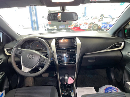 Imagem 5 de 7 de Toyota Yaris Xl Plus 1.3 Preto 2019