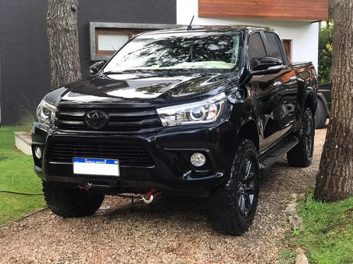 Toyota Hilux Srx 4x4 Automatica 2016 127k Con Accesorios