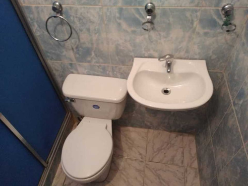 Imagen 7 de 10 de Se Vende Casa 112m2 3h/2b/2p El Junquito 8412