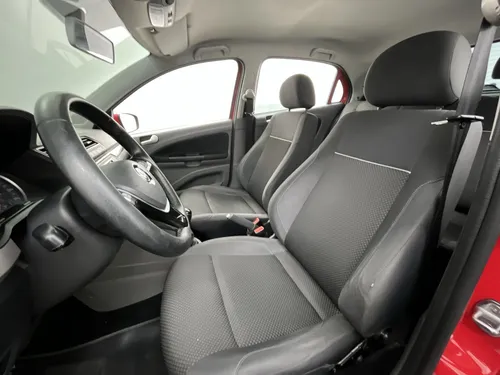 Volkswagen Gol NEW GOL HIGHLINE 1.6 5P