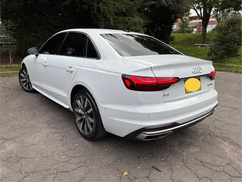 Audi A4 2.0 40 Tfsi Advance Stronic Mhev