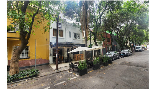 Casa En Venta Con Local Comercial En Col. Condesa 