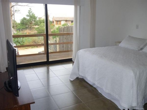 Casa En Venta De 4 Dormitorios En Montoya