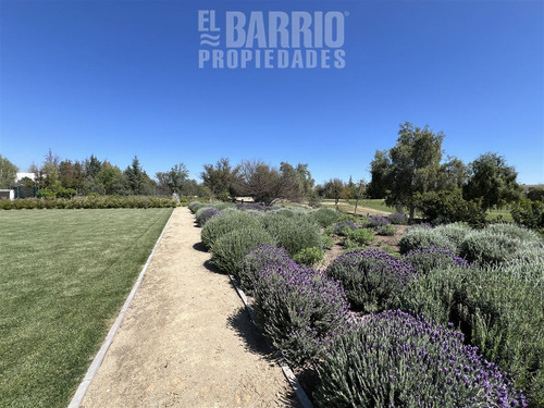 Casa En Venta De 3 Dorm. En Colina
