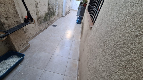 En Venta En El Palomar; Casa En Ph Al Medio De 3 Ambientes A Modernizar En Una Muy Buena Ubicacion, A 4 Cuadras De La Estacion, Dos Dormitorios; Patio Cocina Y Baño F: 8613