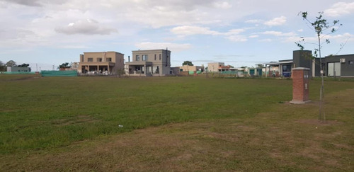 Imagen 2 de 5 de Venta Espectacular Lote Central En Sta. Lucía