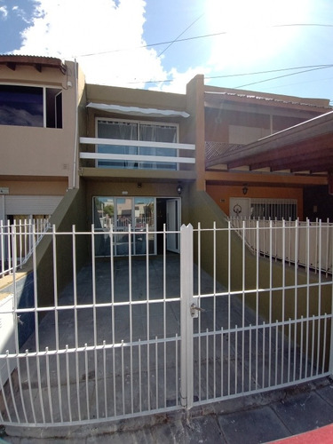 Alquiler Temporario - Puerto Madryn - Duplex- Cochera - Patio Con Parrilla - Excelente Ubicacion
