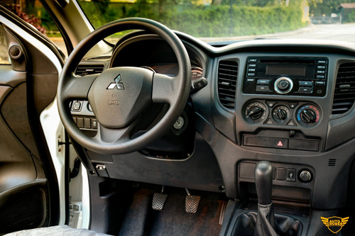 Imagen 7 de 8 de Mitsubishi L200 2023