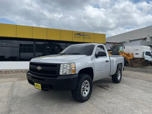 Chevrolet  Silverado 4x2