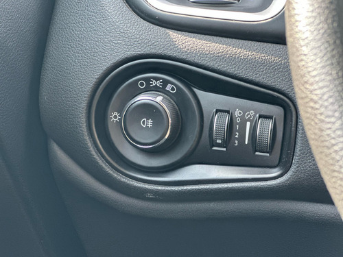 Jeep Renegade 1.8 16V FLEX 4P AUTOMÁTICO
