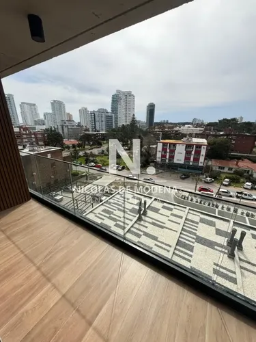 Apartamento En Chiverta - Punta Del Este   Torres Del Este Mansa De 2 Dormitorios