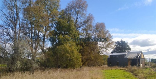 Casa En Venta De 2 Dorm. En Frutillar