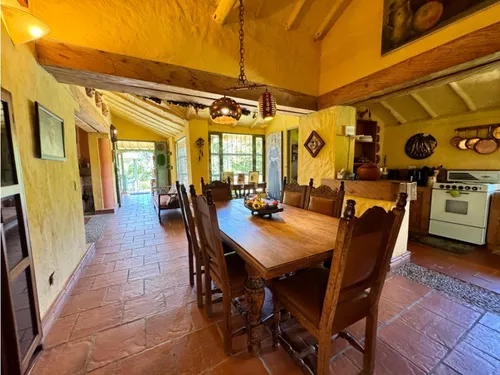 Venta Lote De 19.600 M² En La Ceja Con 3 Viviendas, Sector Chaparral