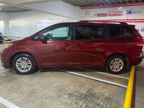 Imagen 2 de 15 de Toyota Sienna 2012 5p Xle Aut