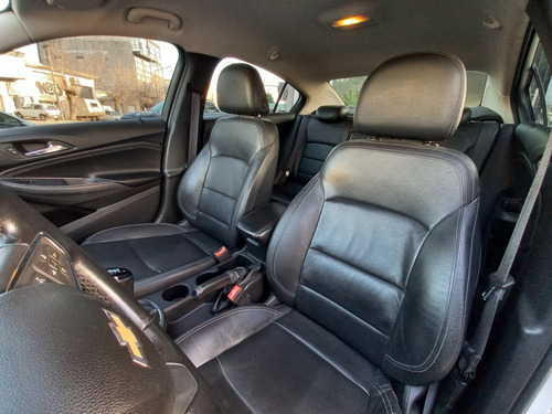 Chevrolet Cruze II 1.4 Sedan Lt