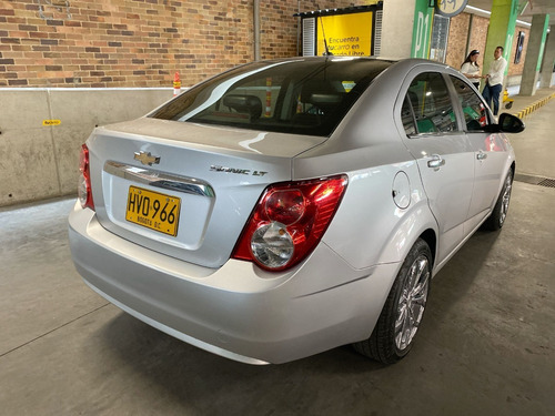 Imagen 10 de 21 de Chevrolet Sonic