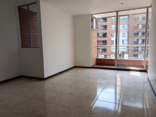 Apartamento En Arriendo Castropol 473-14979