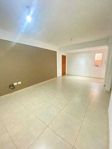 Departamento En Venta En Banfield