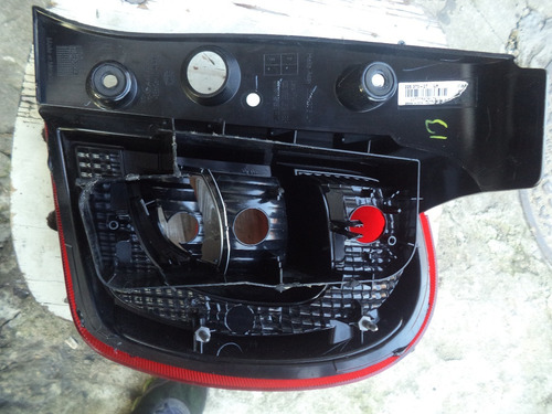 Lanterna Traseira Nissan March 2015 Lado Esquerda Original