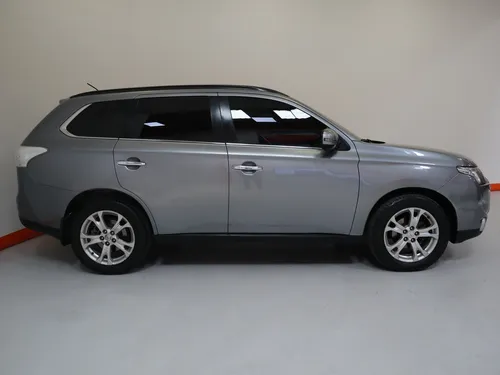 Mitsubishi Outlander 3.0 Tp 7ab Ct Tc 7psj 4x4