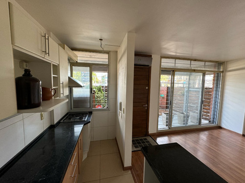 2 Dormitorios Jardín Cochera Como Una Casa , Planta Baja