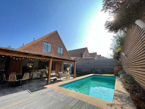 Casa En Arriendo En Lo Barnechea