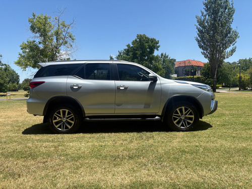 Toyota Hilux SW4 2.8 Srx 177cv 4x4 7as At