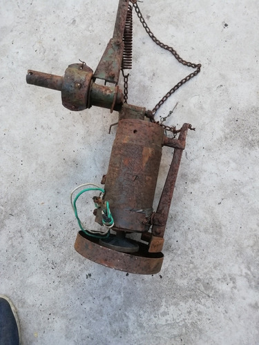 Molino De Viento 12 V Aerogenerador Antiguo (Usado)