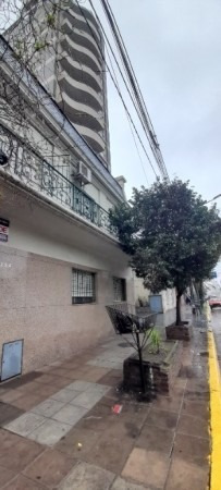 Imagen 8 de 8 de Dpto De 2 Ambientes Sobre Alsina - Oportunidad