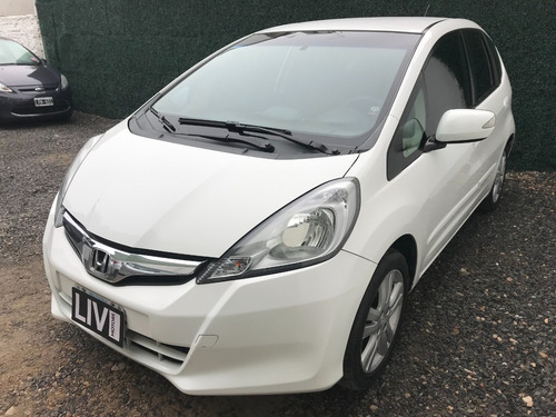 Imagen 6 de 18 de Honda Fit Ex Manual Año 2014 - Liv Motors