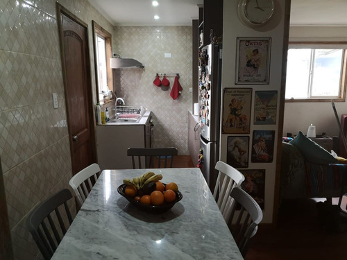 Casa En Venta De 3 Dorm. En Villa Cau Cau, Valdivia
