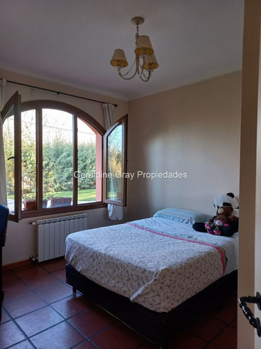 Venta Casa 3 Dormitorios Cipolletti Con Cochera