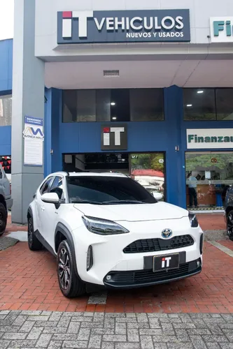 Toyota Yaris Cross 1.5 Hev Xs