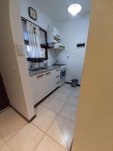 Imagen 5 de 12 de Duplex En Venta 2 Dormitorios C/patio Barrio Sur Puerto Madryn Ideal Alquiler Temporario
