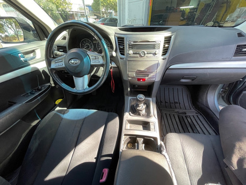 Subaru Outback 2.5 Awd 6mt Xs 173cv 2010