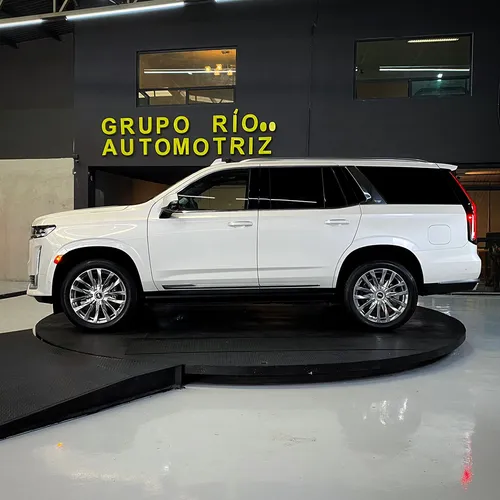 Cadillac Escalade 2023