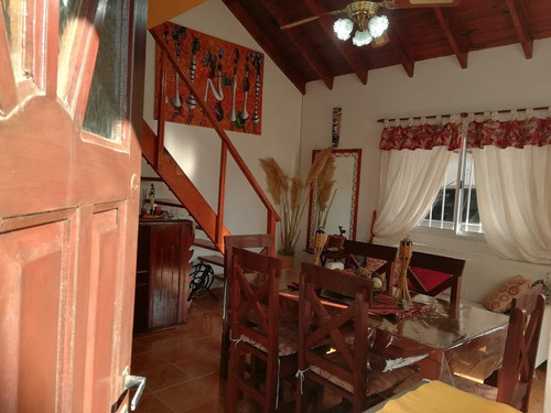 Casa Duplex Tipo Chalet Semi Independiente - Zona Centro