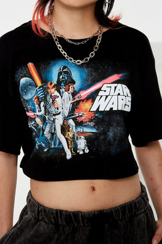 Imagen 2 de 3 de Remera Laser Starwars K. Linea Mich Mujer 47 Street