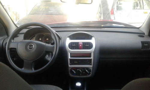 Imagem 6 de 11 de Sucata Gm Corsa Sedan 2011 1.4 - Rs Auto Peças Farroupilha