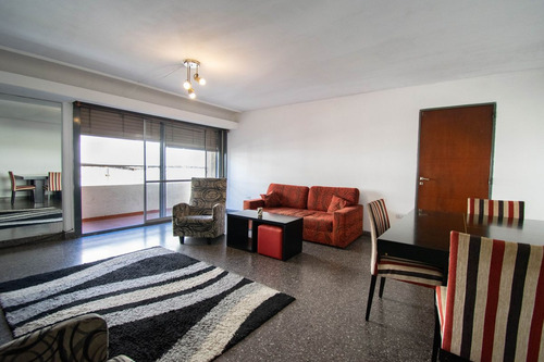 Departamento Céntrico De 3 Dormitorios En Venta
