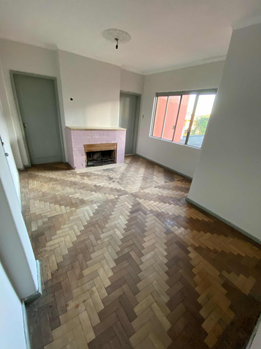 Apartamento Com 3 Dormitórios, 2 Salas, 2 Banheiros, Cozinha