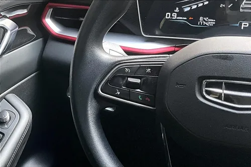 Geely Coolray 2024