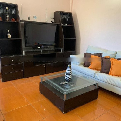 Imagen 3 de 7 de En Alquiler Casa En Catia La Mar Ref 1502