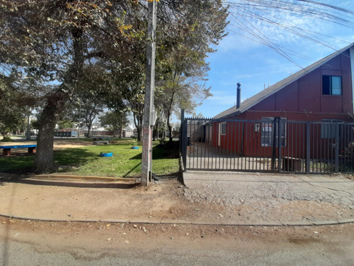 Acogedora Casa, Villa Don Misael, Barrio Colón, Curicó
