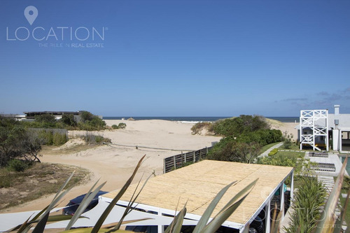Casa En Venta Y Alquiler Temporal En Club De Mar - Lho2305750