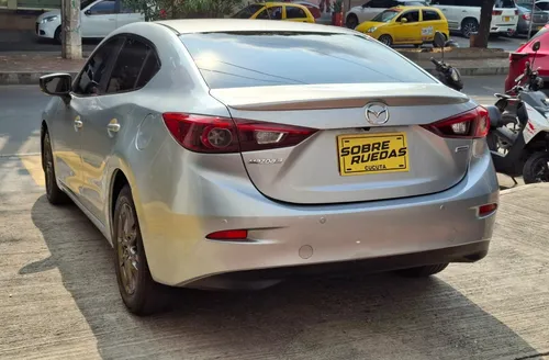 Mazda 3 2.0 Touring Mt